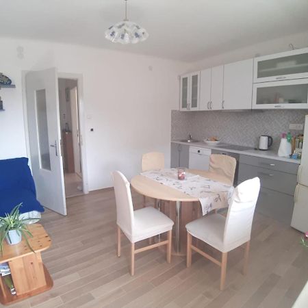 Nina, Apartment In City Centre Split Luaran gambar