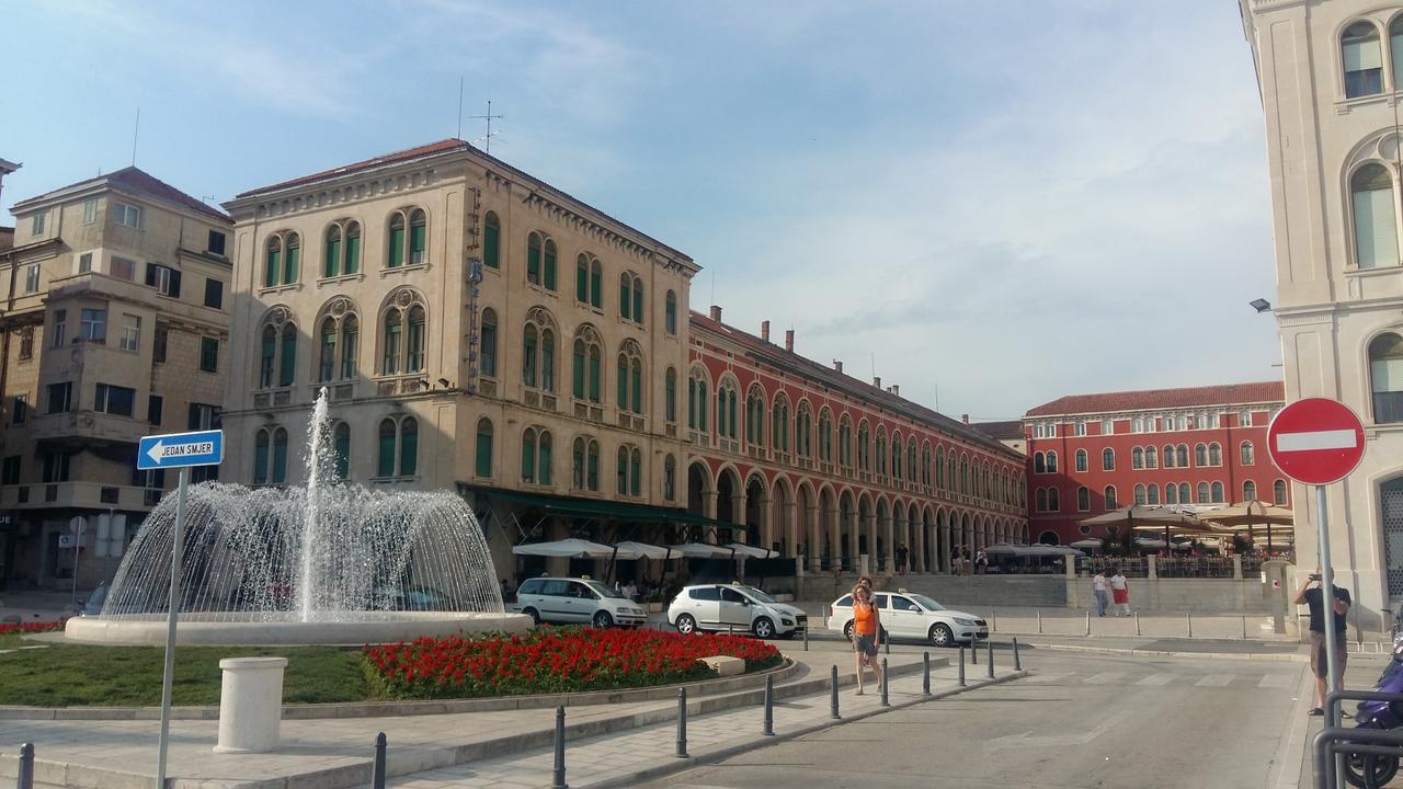 Nina, Apartment In City Centre Split Luaran gambar