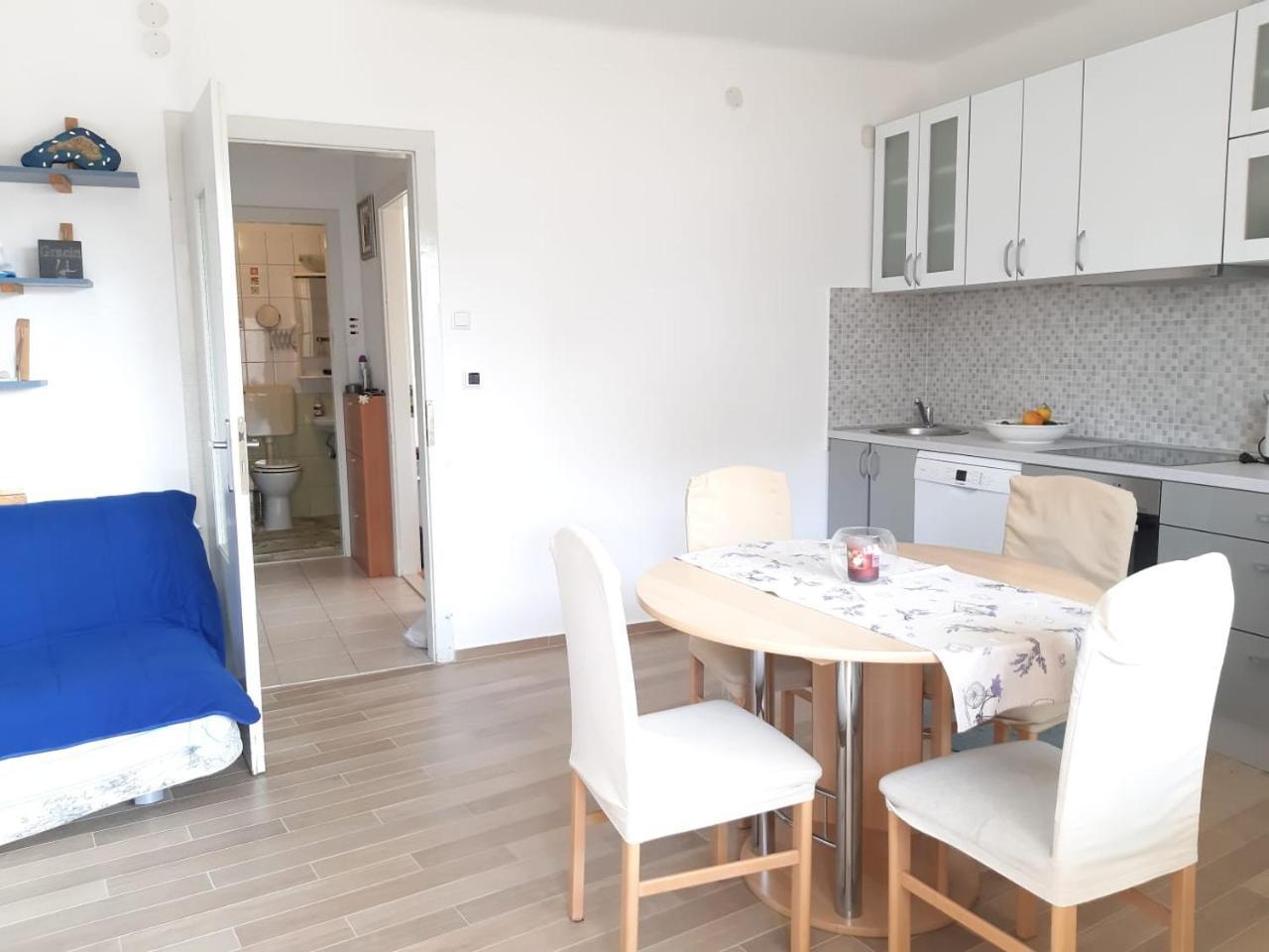 Nina, Apartment In City Centre Split Luaran gambar