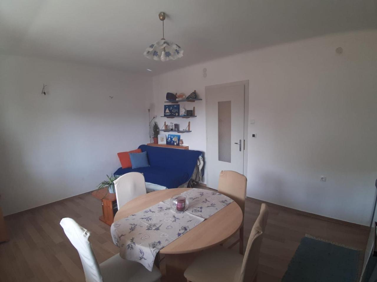 Nina, Apartment In City Centre Split Luaran gambar